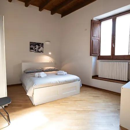 De Caris Apartment Bari